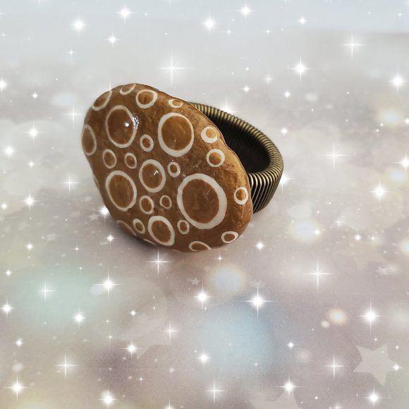 Hand Painted Dot Art Gold and Parchment Statement Ring, Cocktail Ring - Picture 9 of 9